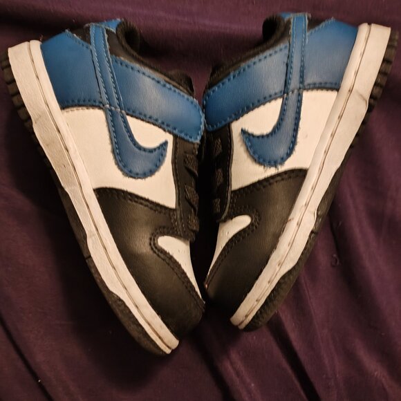 ****Boys Dunk's size 7C shoes**** - Picture 2 of 5